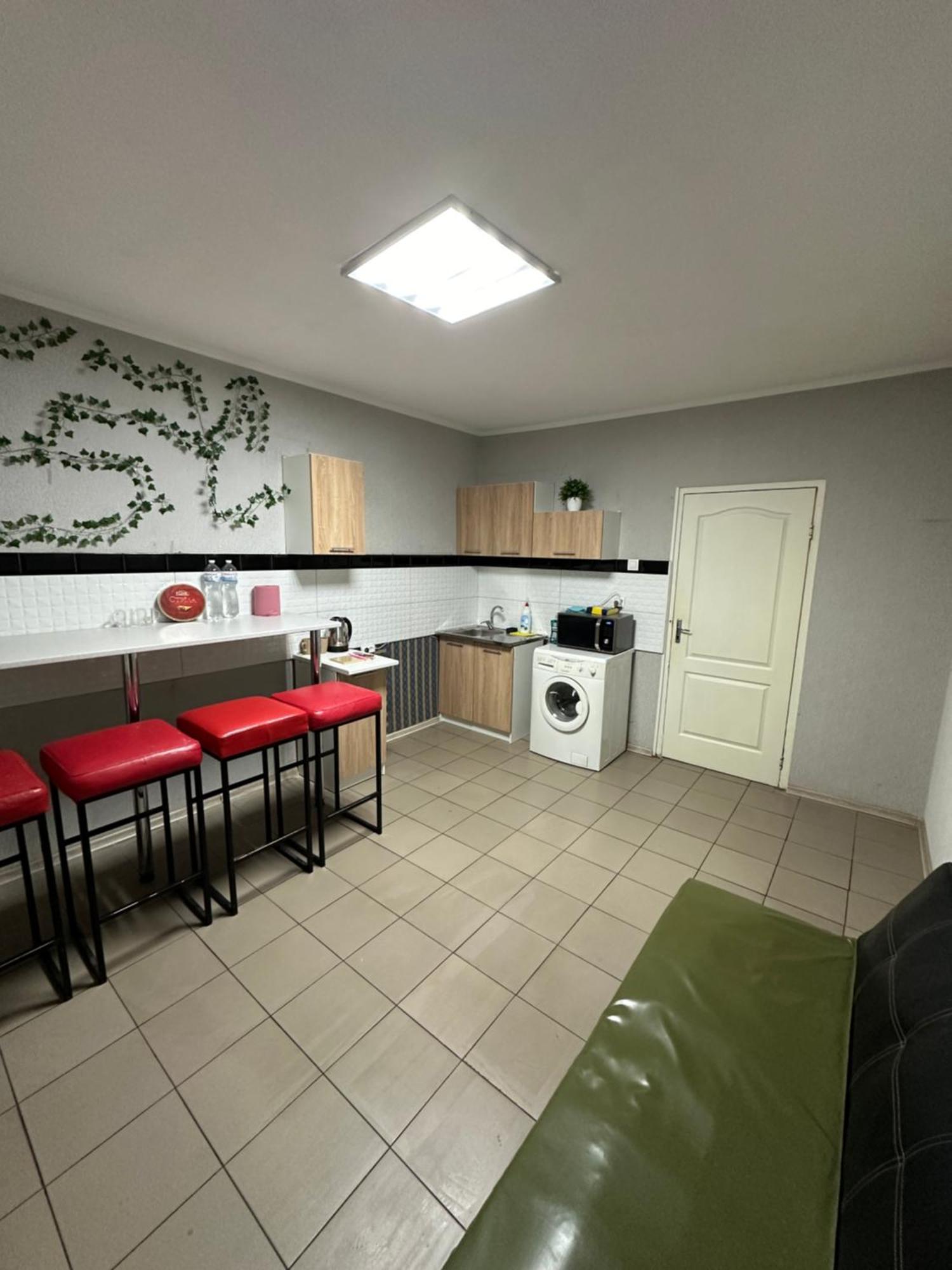 Ararat-Poznyaki Hostel Kiev Ngoại thất bức ảnh