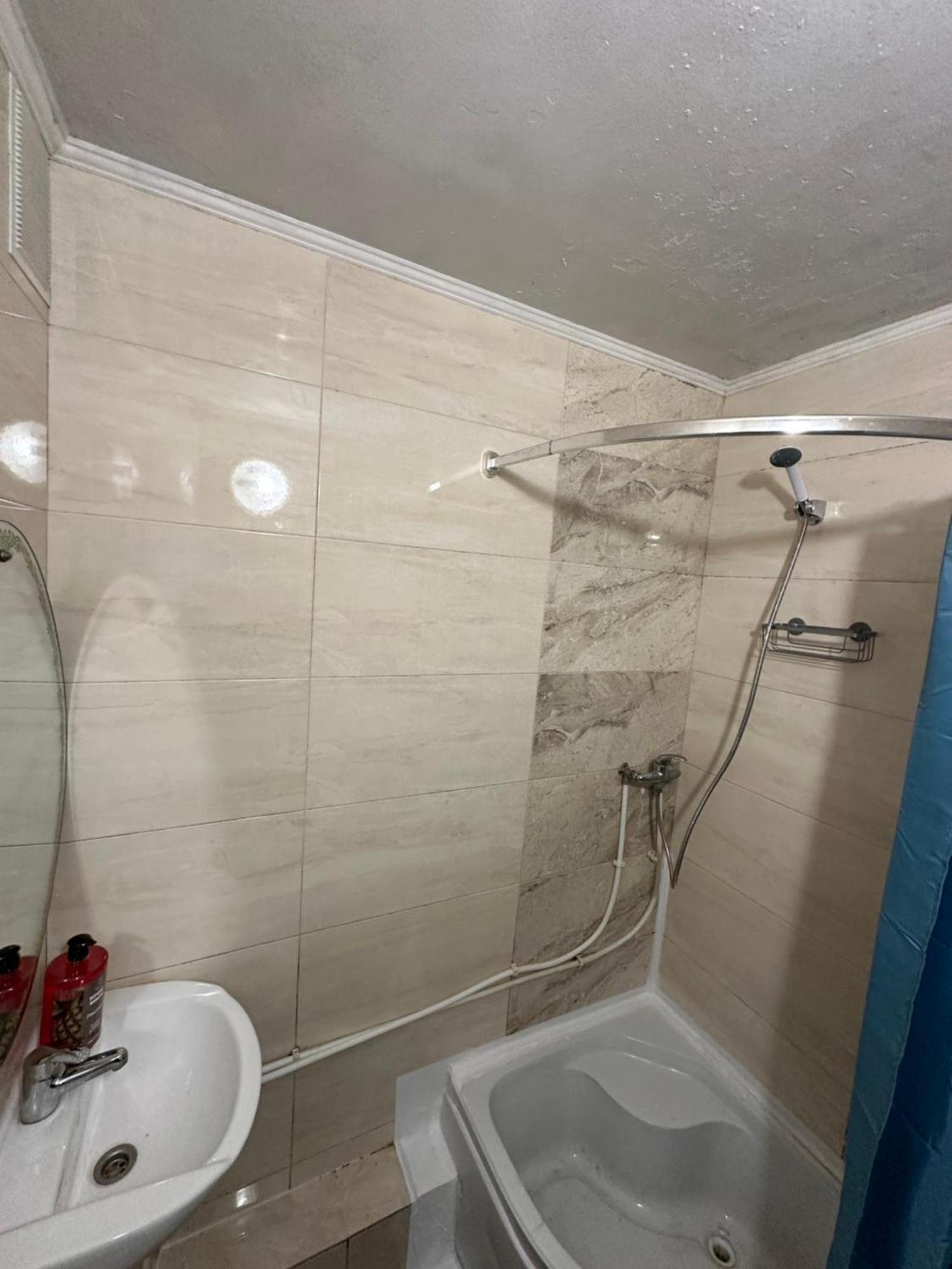 Ararat-Poznyaki Hostel Kiev Ngoại thất bức ảnh