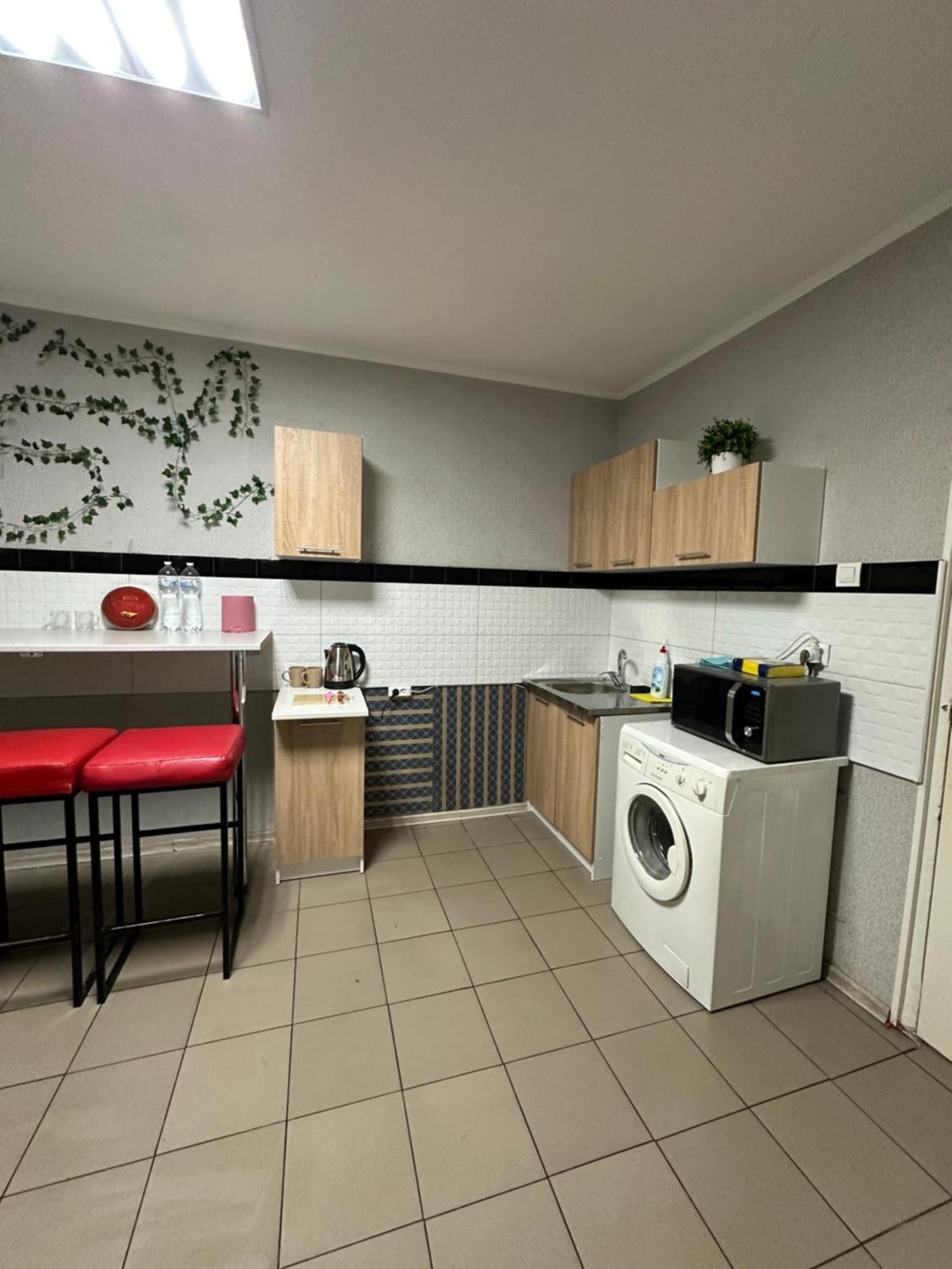 Ararat-Poznyaki Hostel Kiev Ngoại thất bức ảnh